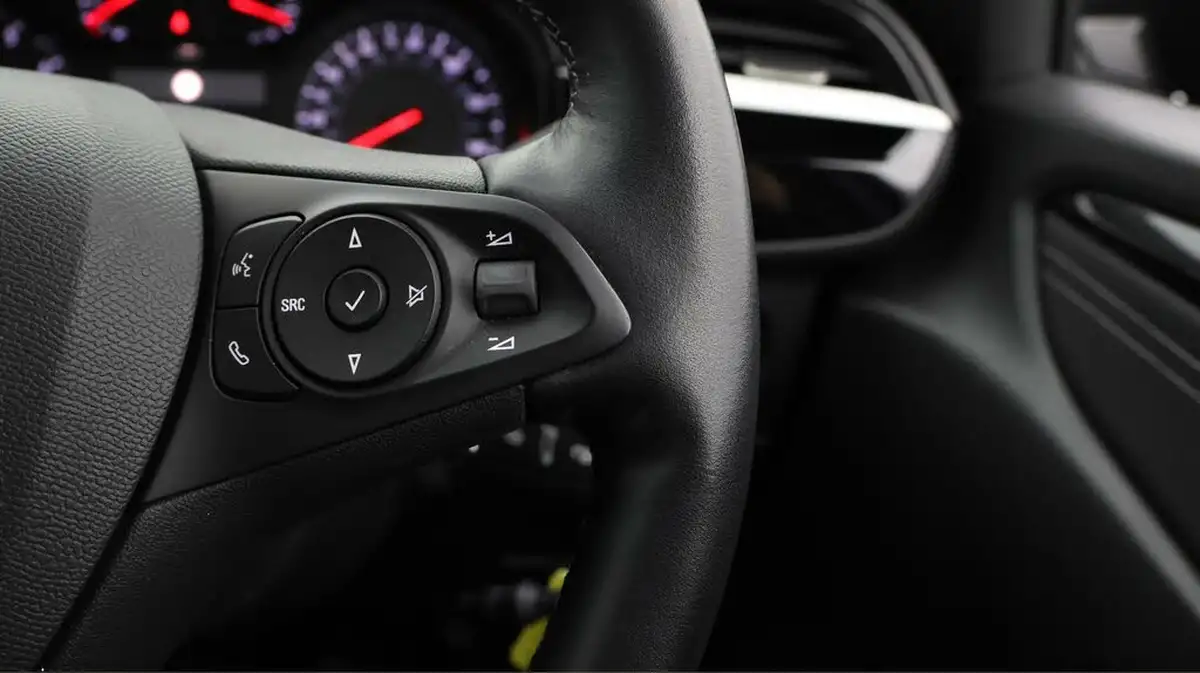 2021-vauxhall-corsa-12i-griffin-edition-big-21
