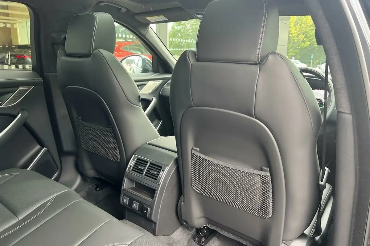 2024-jaguar-f-pace-20-d200-r-dynamic-hse-black-big-28