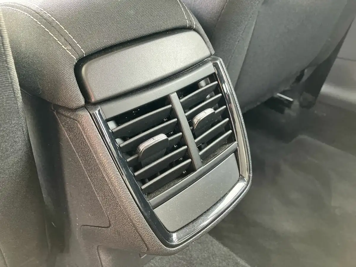 2023-skoda-kamiq-10-tsi-se-109ps-big-36