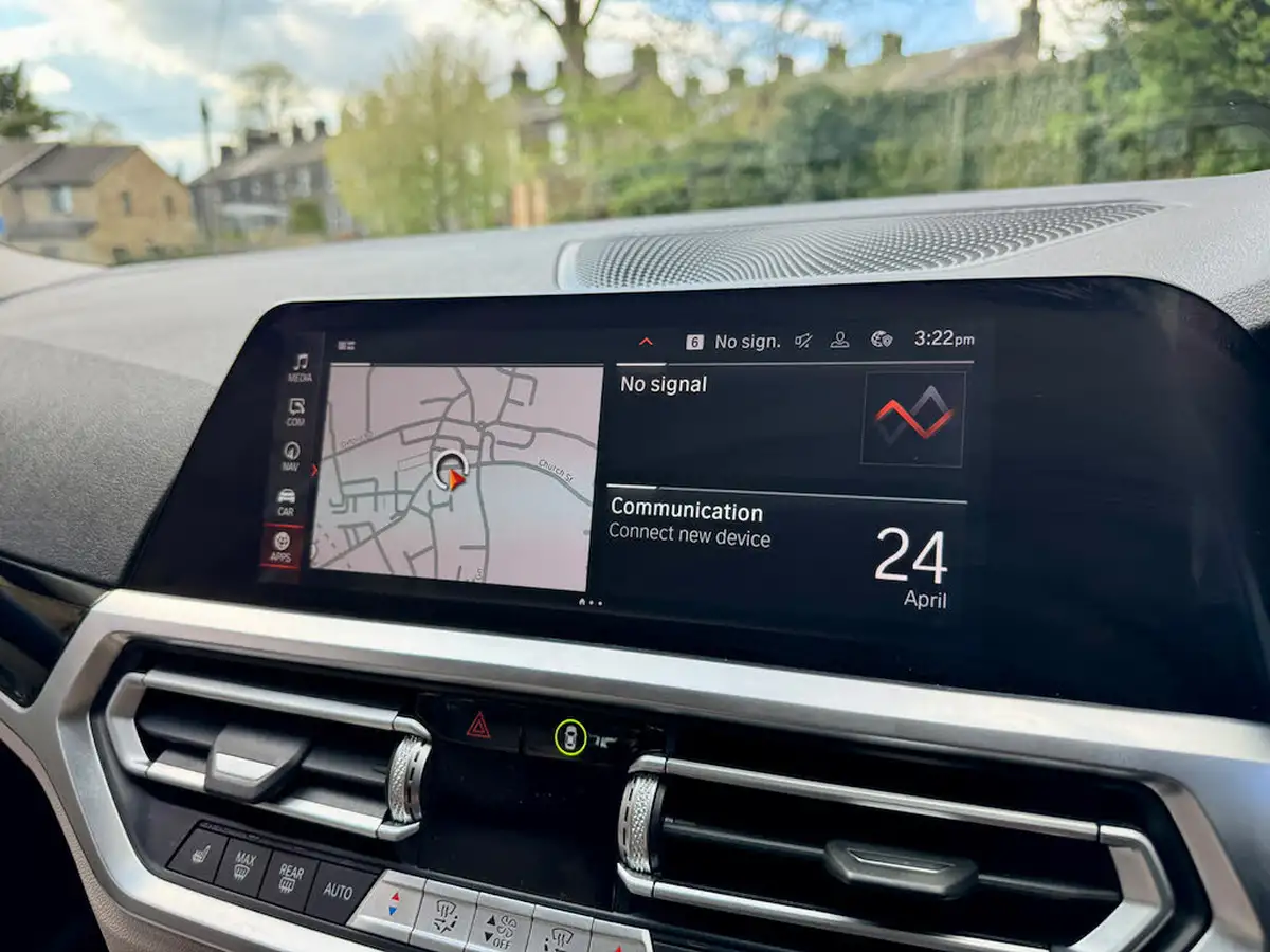2021-bmw-3-series-20td-320d-sport-touring-5d-big-26