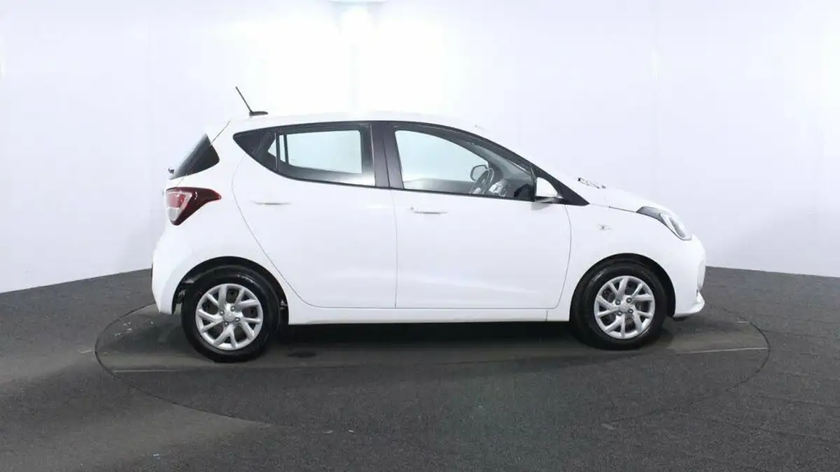 2019-hyundai-i10-12-se-big-7