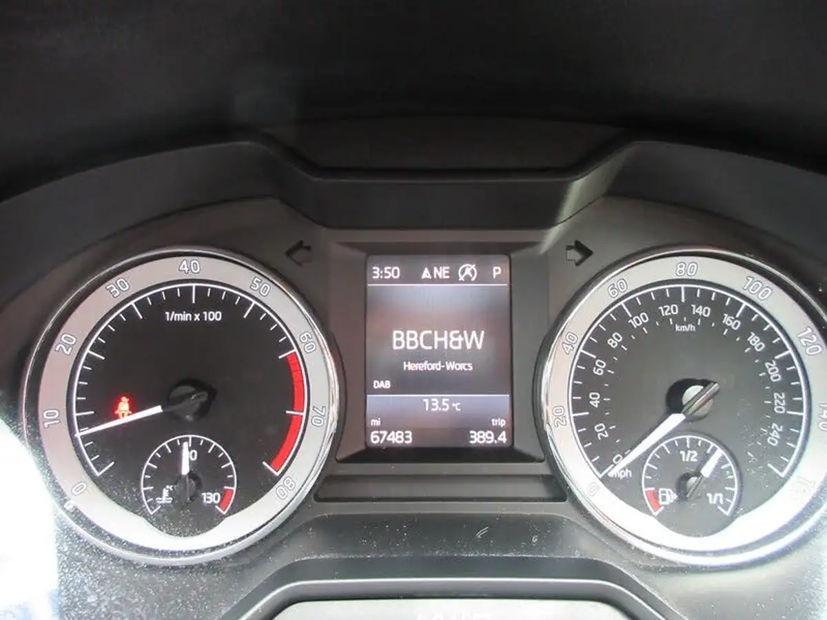 2019-skoda-octavia-15-tsi-se-l-estate-dsg-big-14