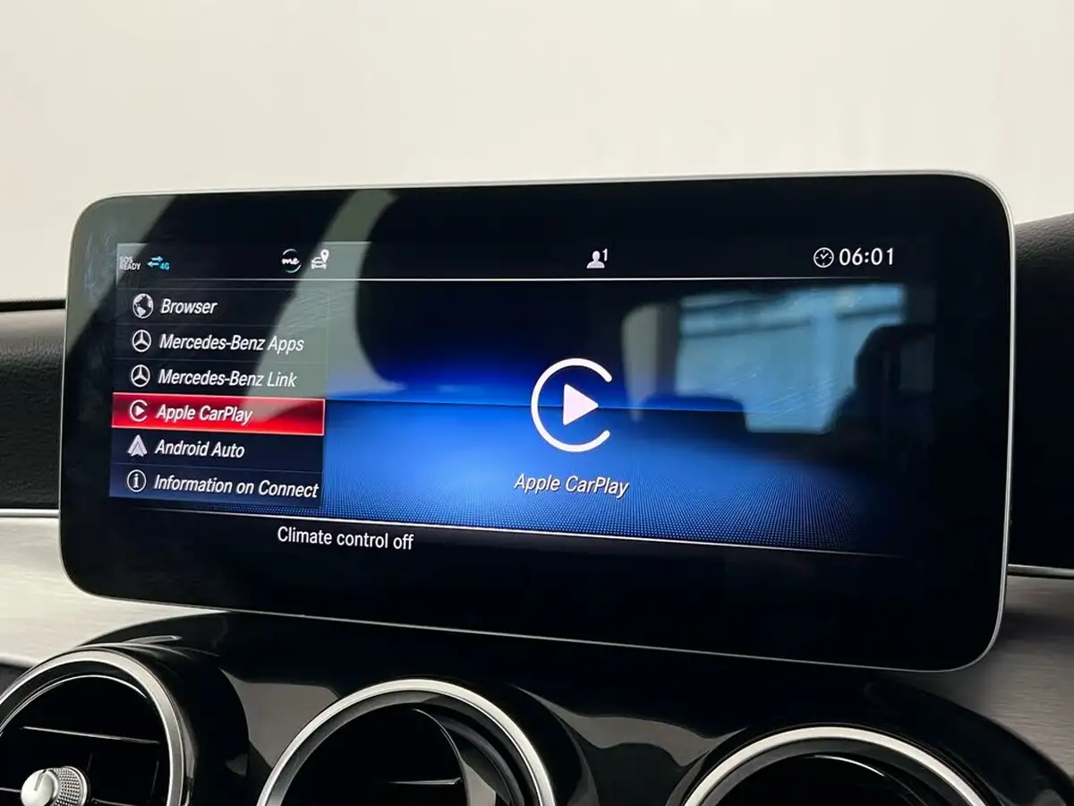 2018-mercedes-benz-c-class-20d-c220d-sport-premiumss-saloon-4d-big-24