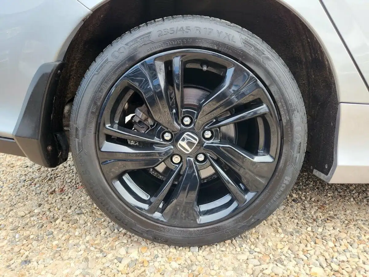2017-honda-civic-10-vtec-turbo-sr-cvt-big-47