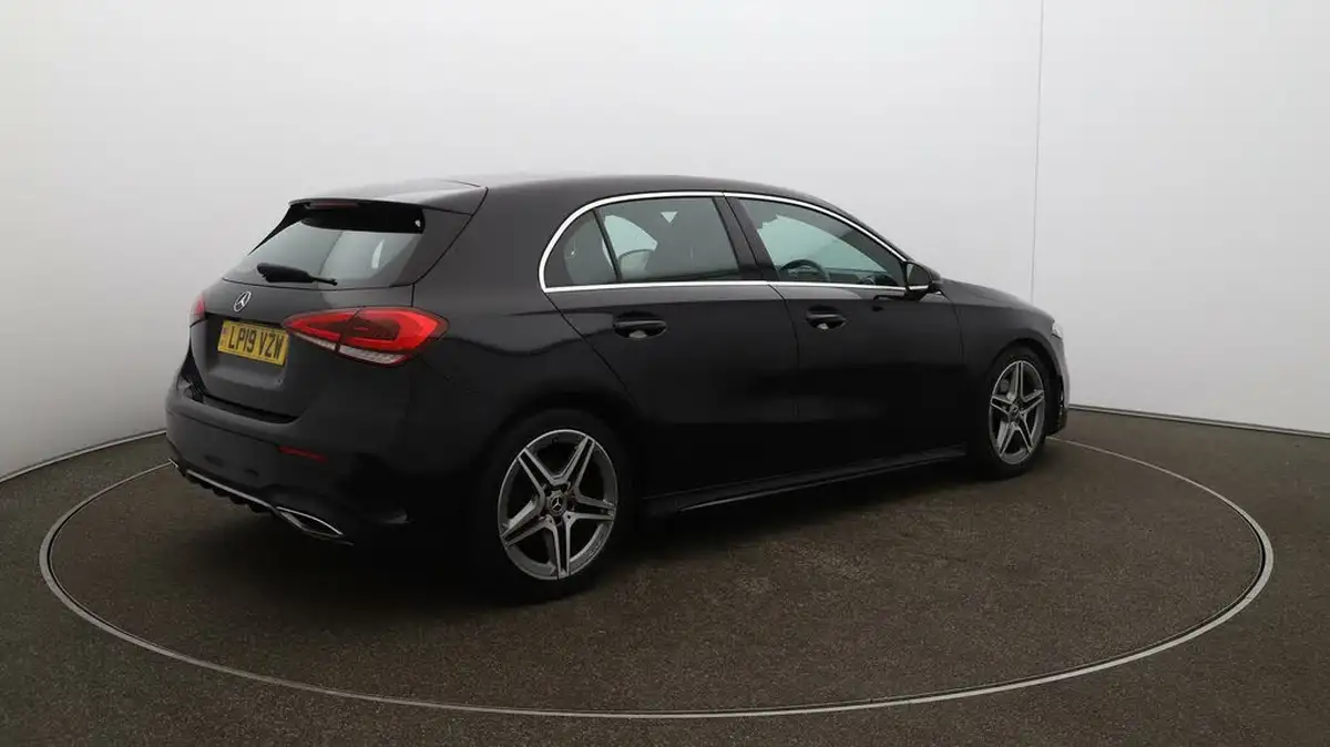 2019-mercedes-benz-a-class-13-a180-amg-line-hatchback-5d-big-43