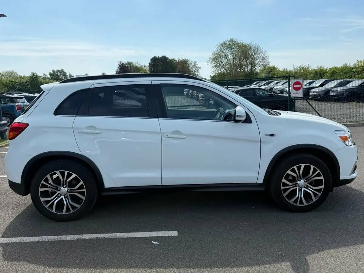 2017-mitsubishi-asx-22di-d-4-big-7