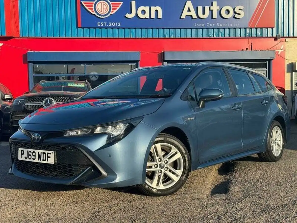2020-toyota-corolla-18-vvt-i-icon-tech-trk-touring-sports-5d-big-64