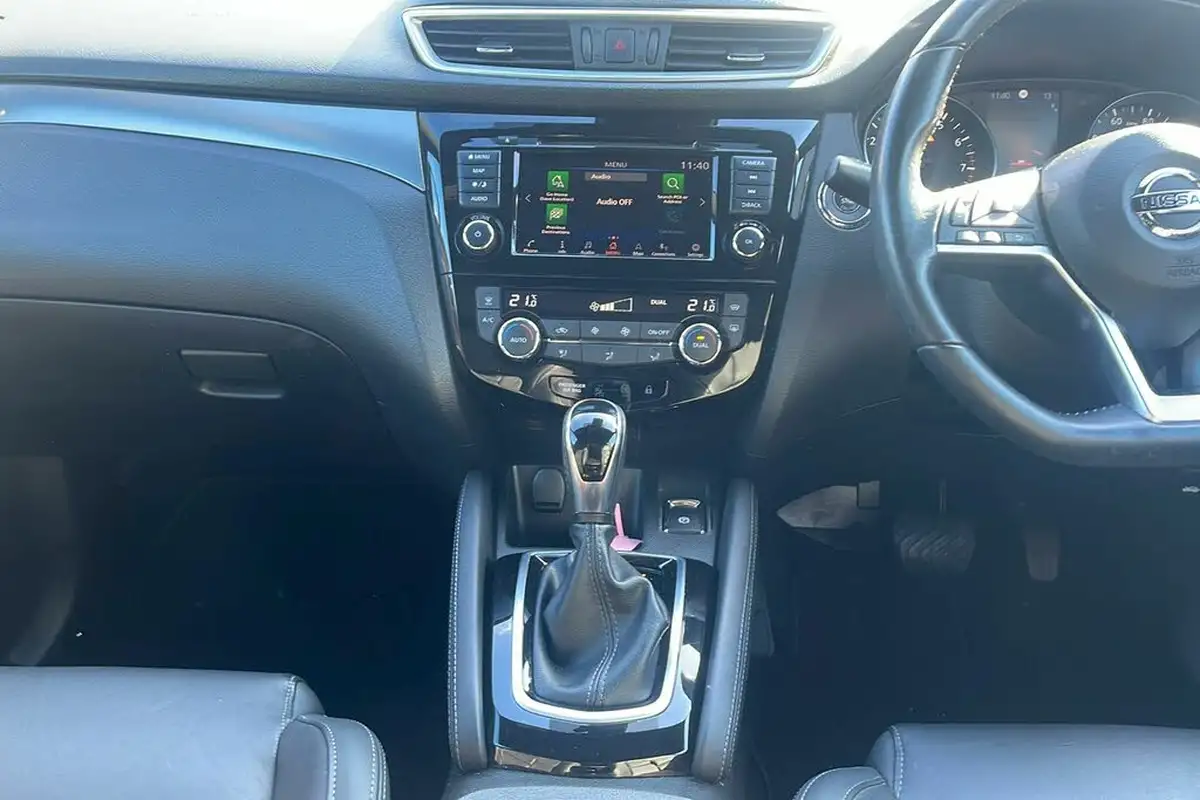 2019-nissan-qashqai-13-dig-t-tekna-160ps-19in-alloys-dct-big-13