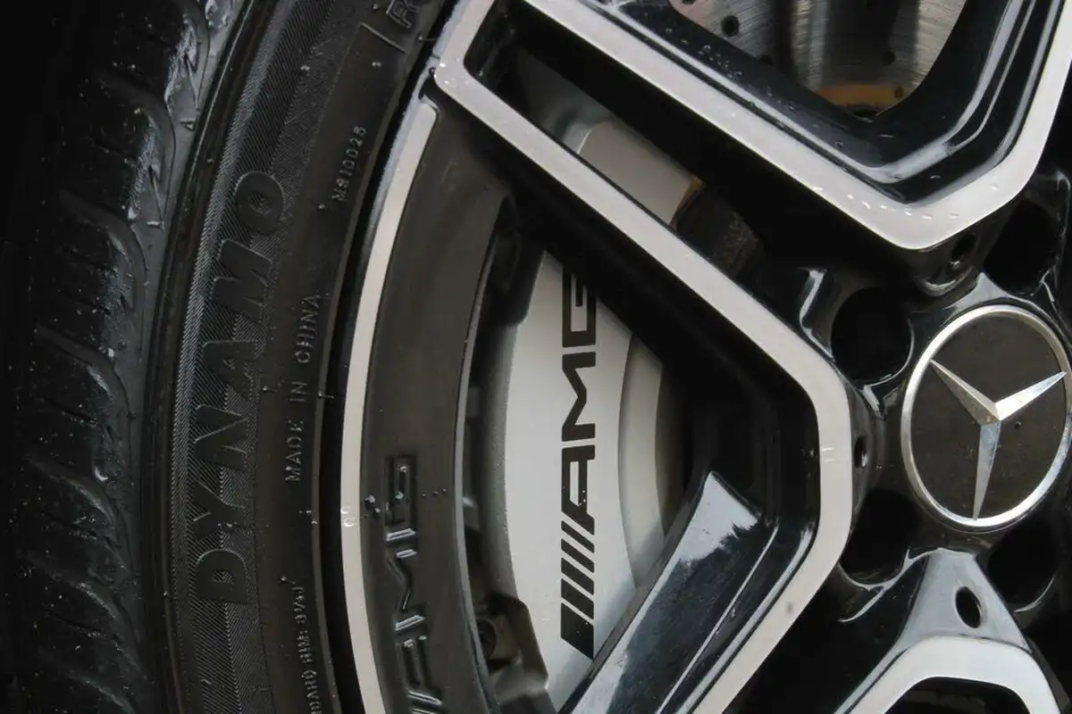 2019-mercedes-benz-a-class-20-a35-amg-premium-plus-hatchback-5d-big-38