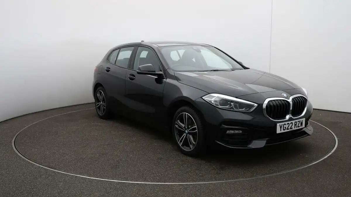 2022-bmw-1-series-15td-116d-sport-dct-big-35