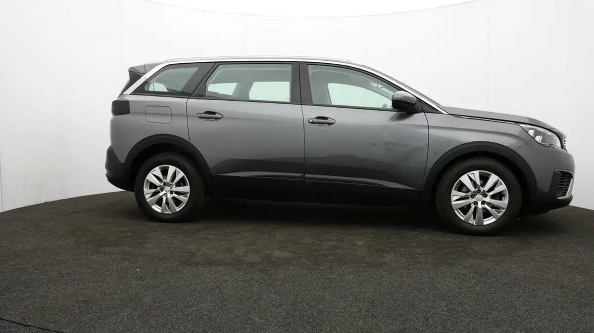 2018-peugeot-5008-suv-12-puretech-active-big-32