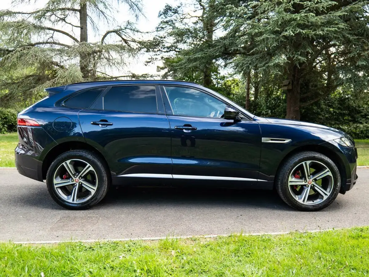 2017-jaguar-f-pace-30td-s-big-7