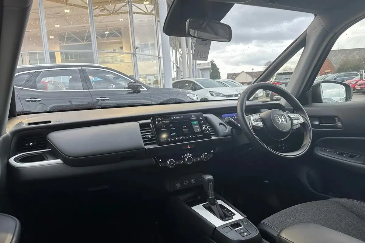 2021-honda-jazz-15-i-mmd-ex-107ps-big-1