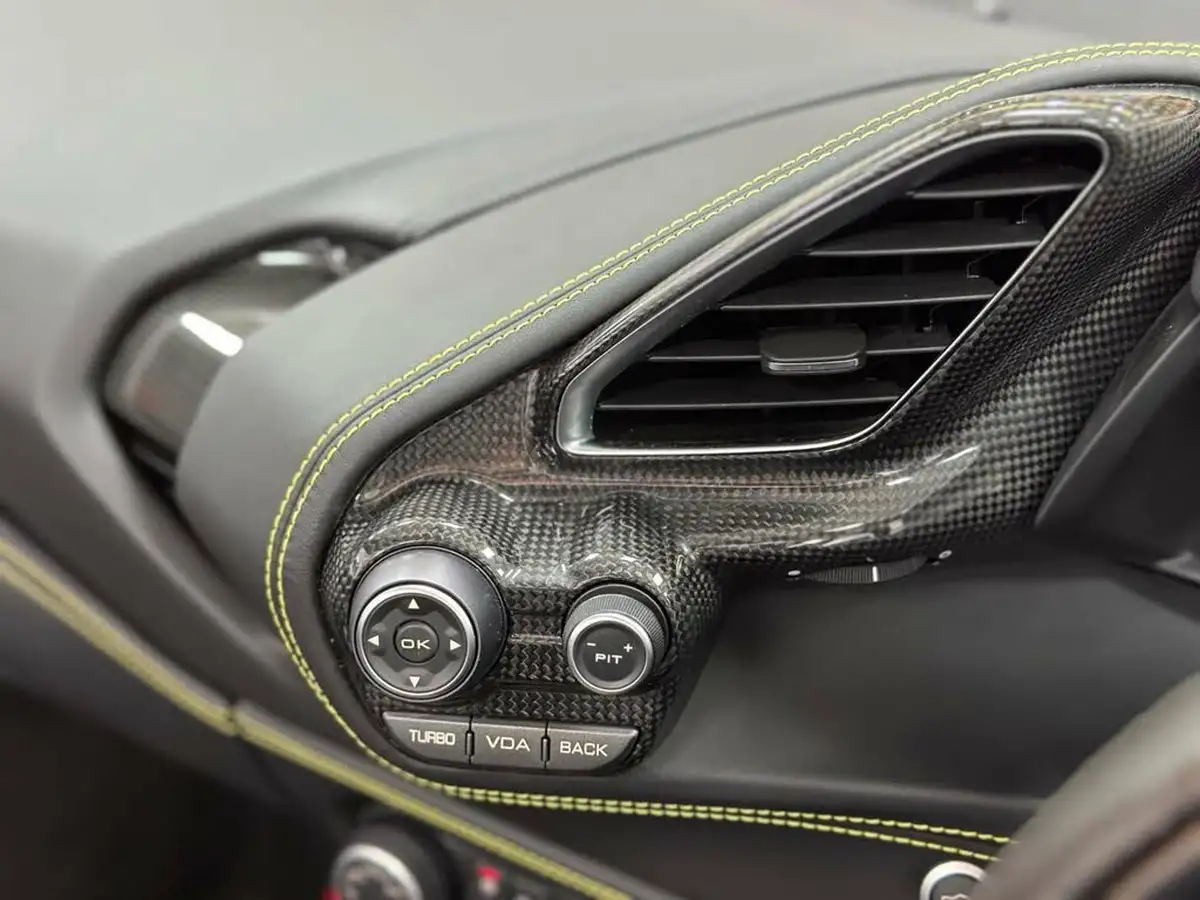 2018-ferrari-488-39-488-spider-big-67