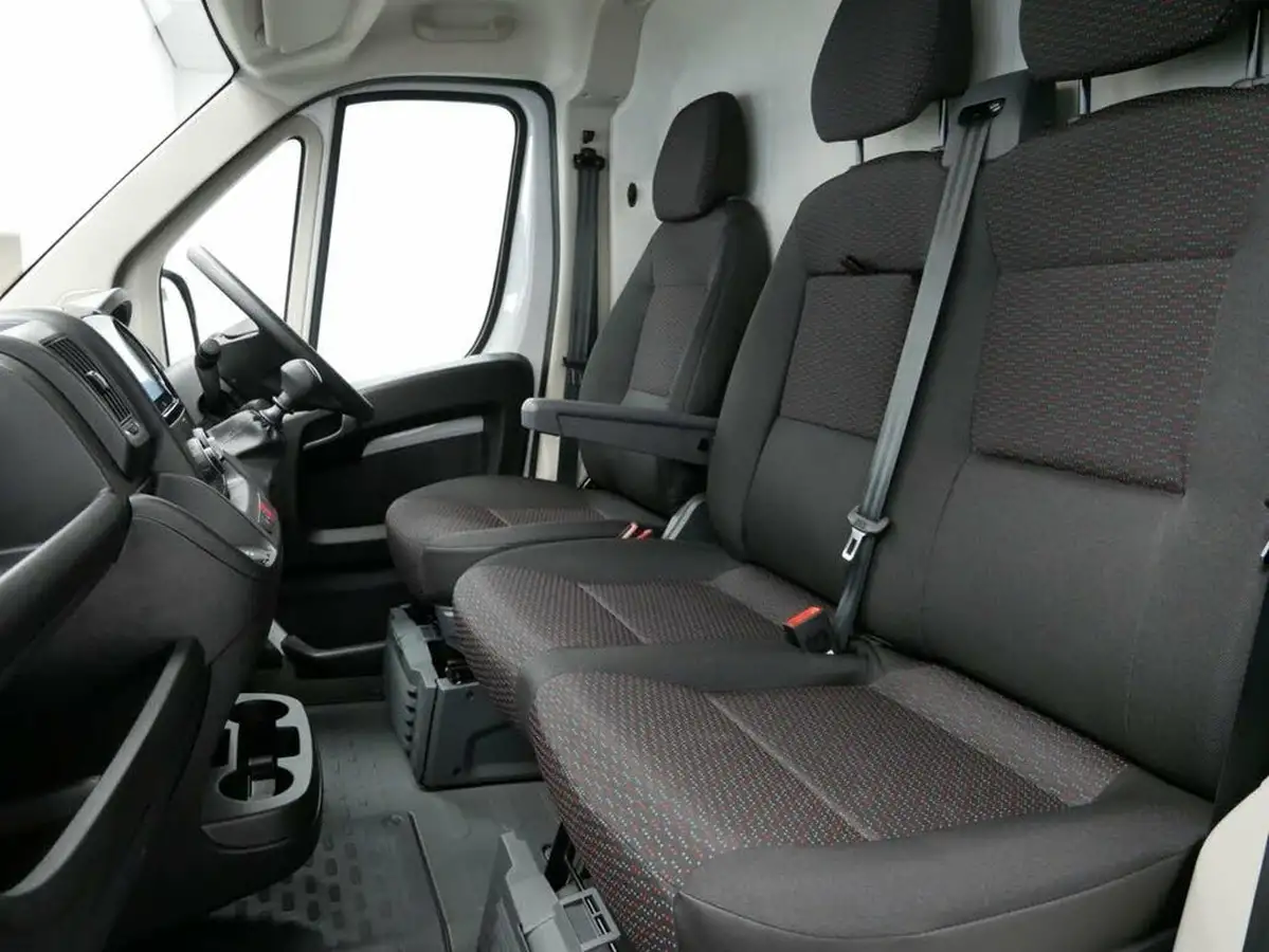 2023-citroen-relay-22bluehdi-35-l3h2-enterprise-edition-panel-big-4