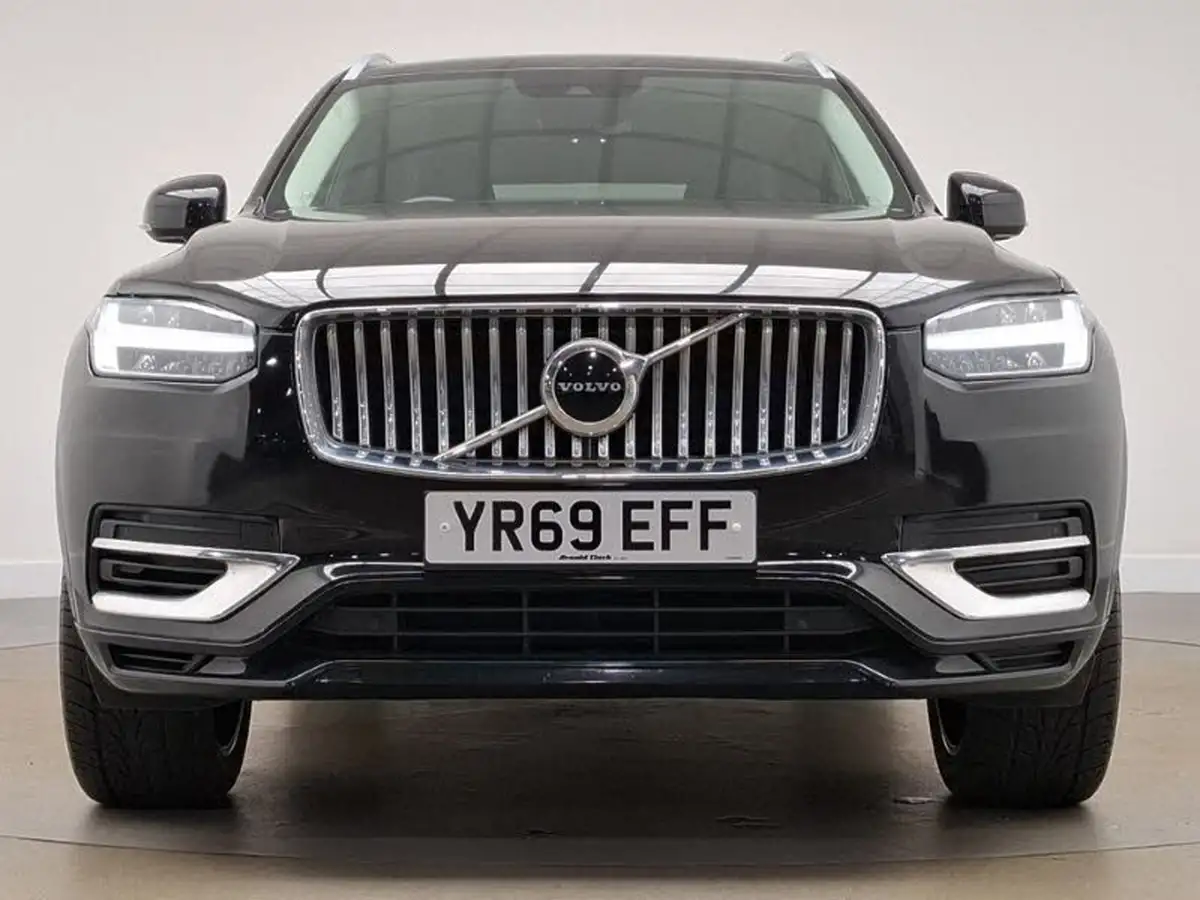 2019-volvo-xc90-20-t8-inscription-390bhp-big-11