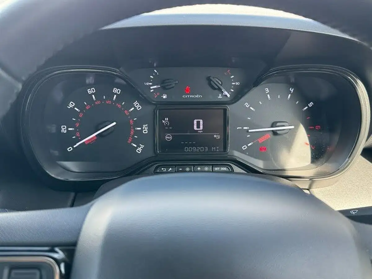 2022-citroen-c3-aircross-12-puretech-c-series-big-13
