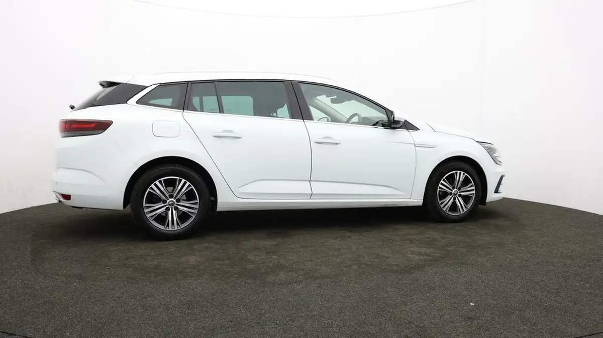 2021-renault-megane-15dci-iconic-sport-tourer-big-24