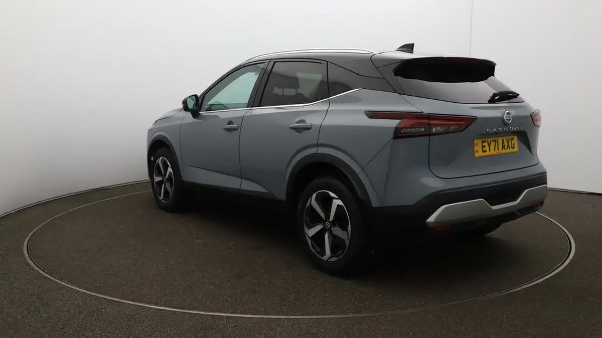 2021-nissan-qashqai-13-dig-t-premiere-edition-140ps-big-53