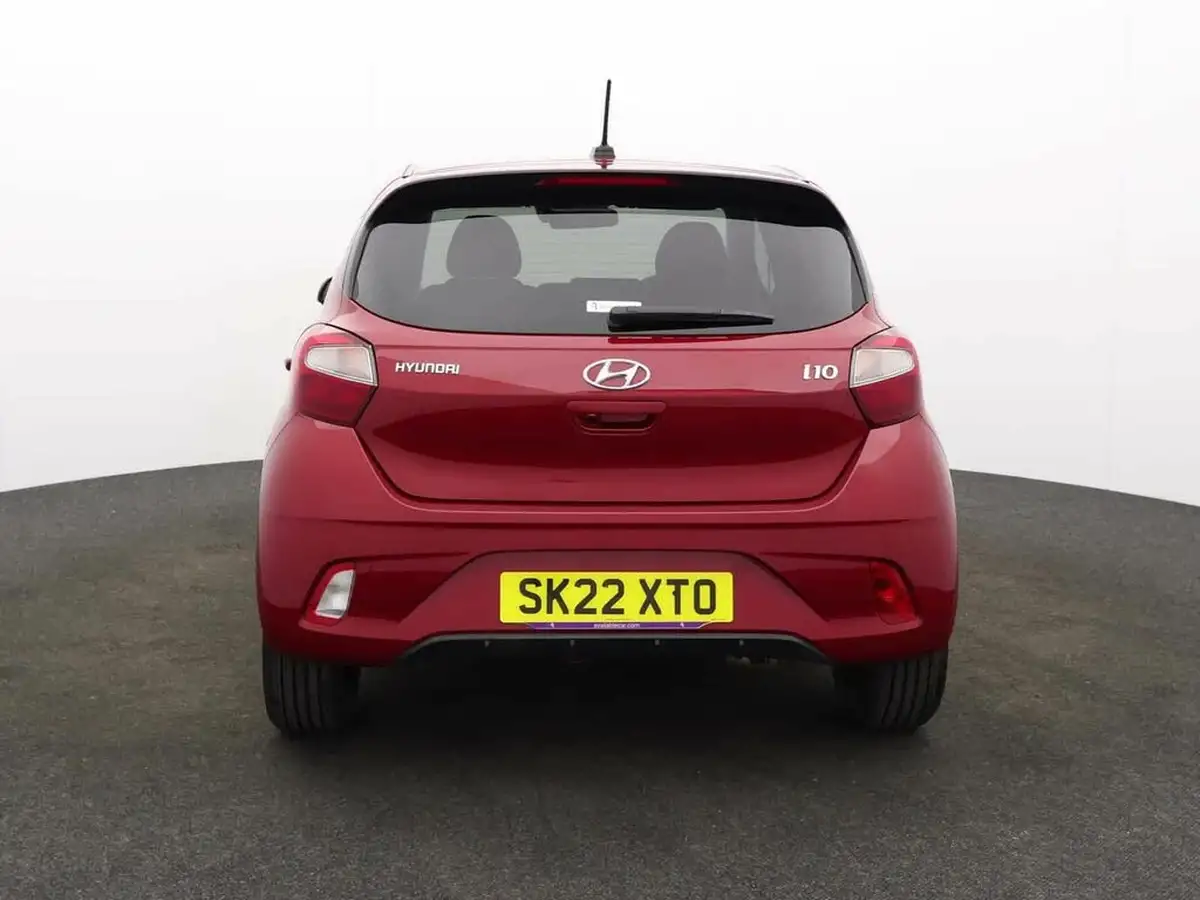 2022-hyundai-i10-12-premium-big-2