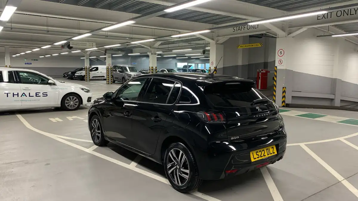 2022-peugeot-208-12-puretech-allure-100bhp-big-4