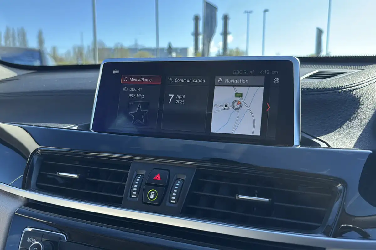 2021-bmw-x1-20-xdrive20i-xline-big-45