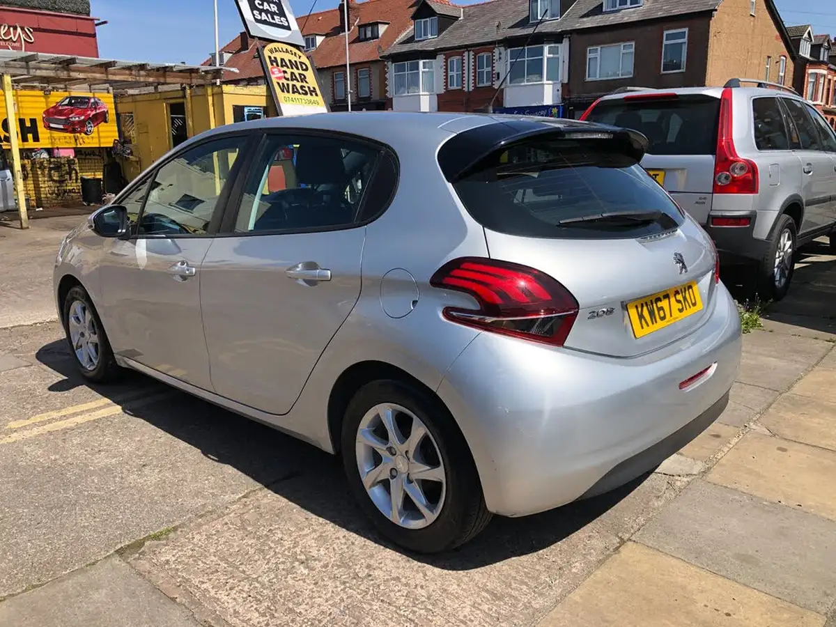2018-peugeot-208-12-puretech-active-82bhp-ss-etg5-big-4