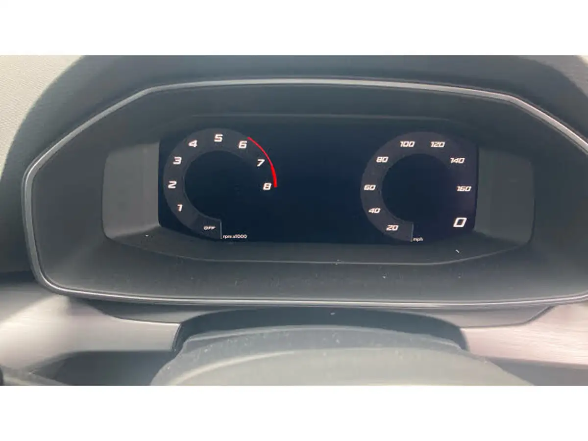 2024-seat-leon-15-e-hybrid-fr-sport-estate-big-10