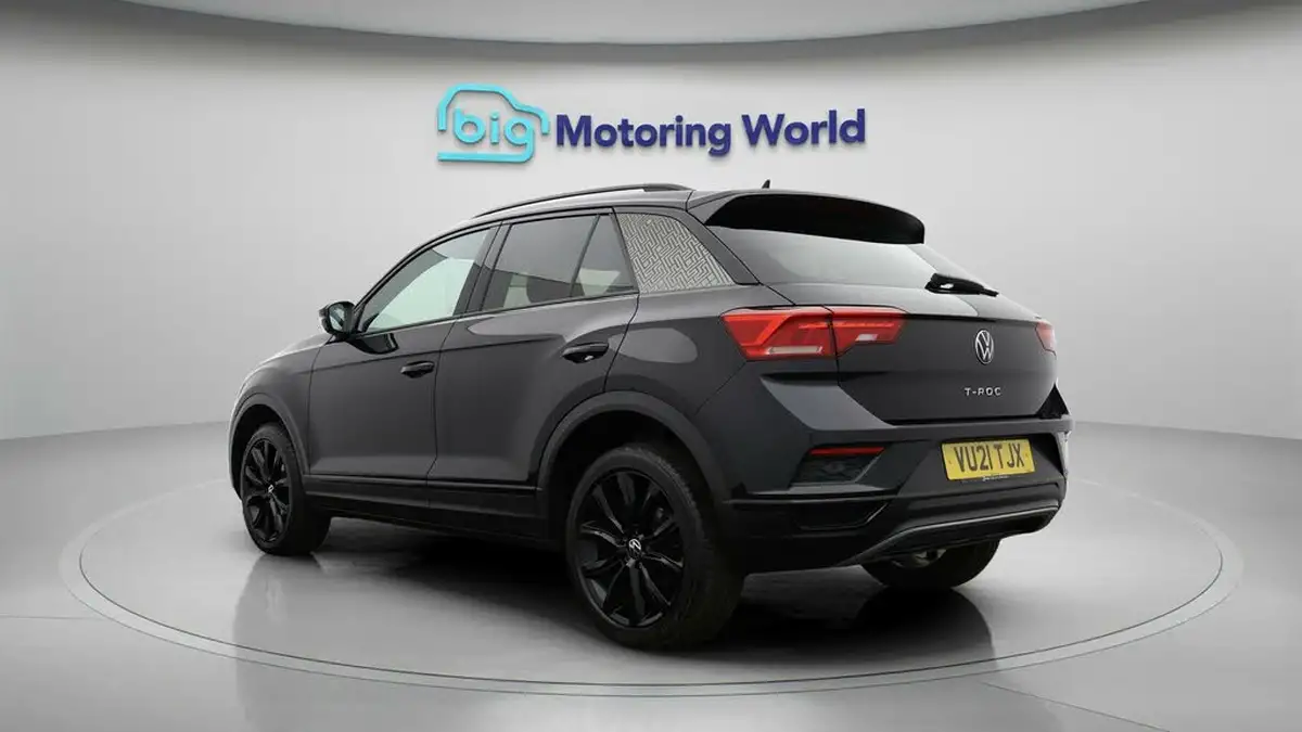 2021-volkswagen-t-roc-15-tsi-black-edition-big-4