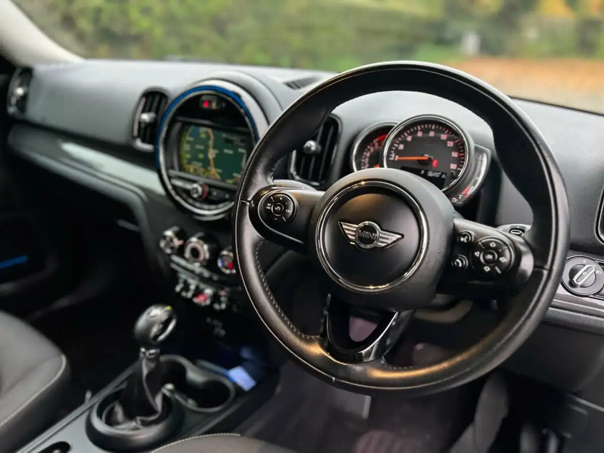 2017-mini-countryman-15-cooper-ss-auto-big-17