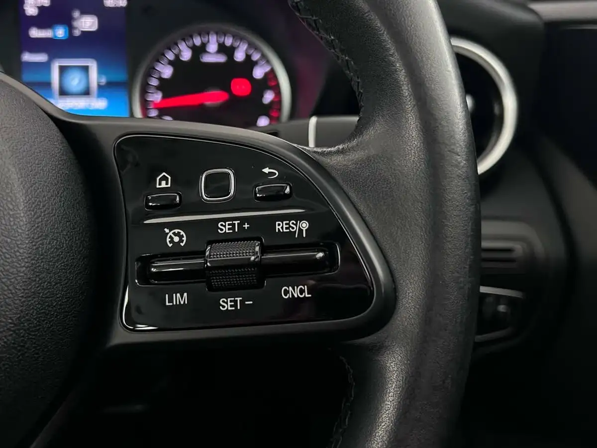 2019-mercedes-benz-c-class-15-c200-se-ss-saloon-4d-big-19