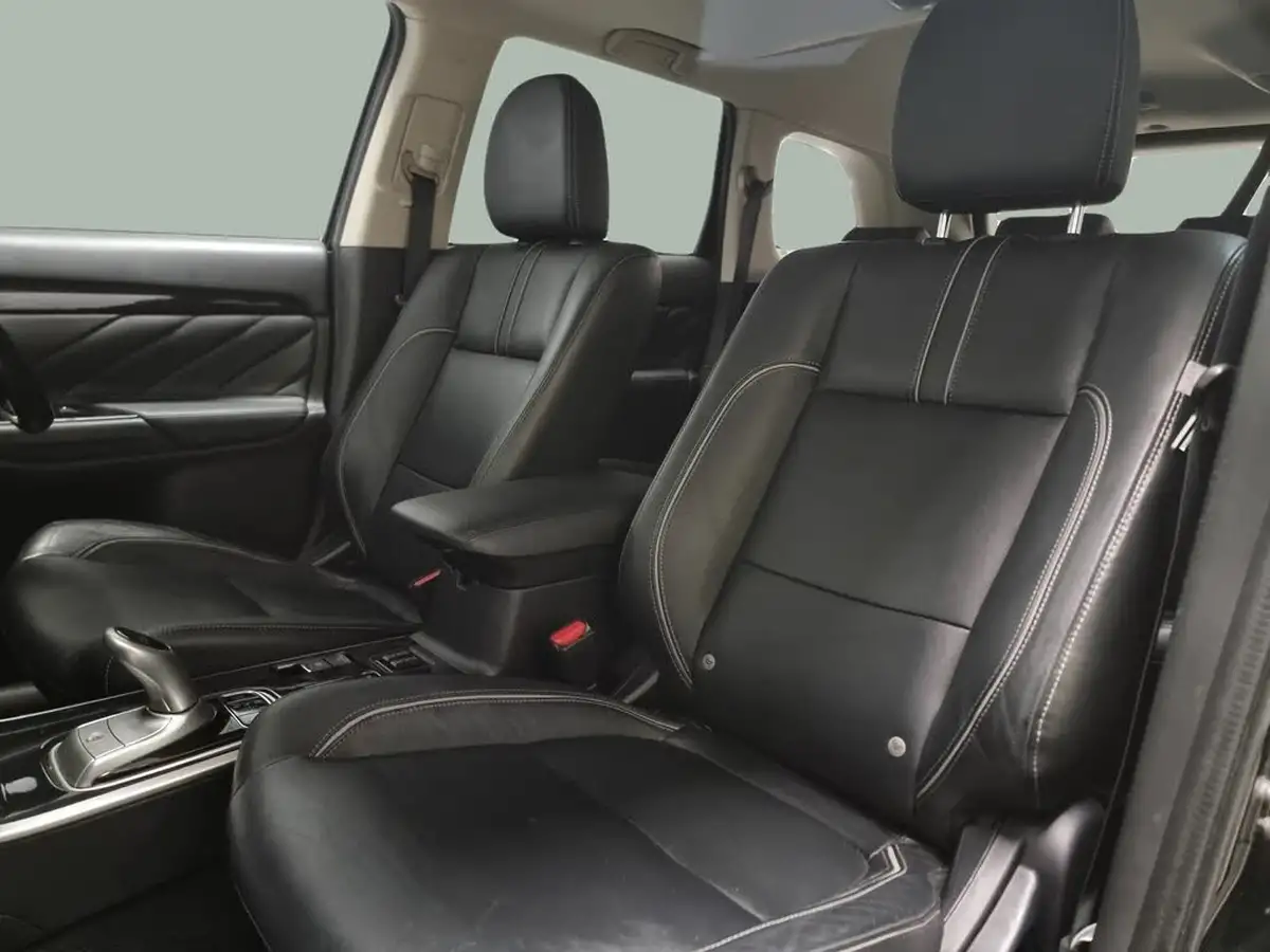 2017-mitsubishi-outlander-20-4hs-phev-5st-big-7