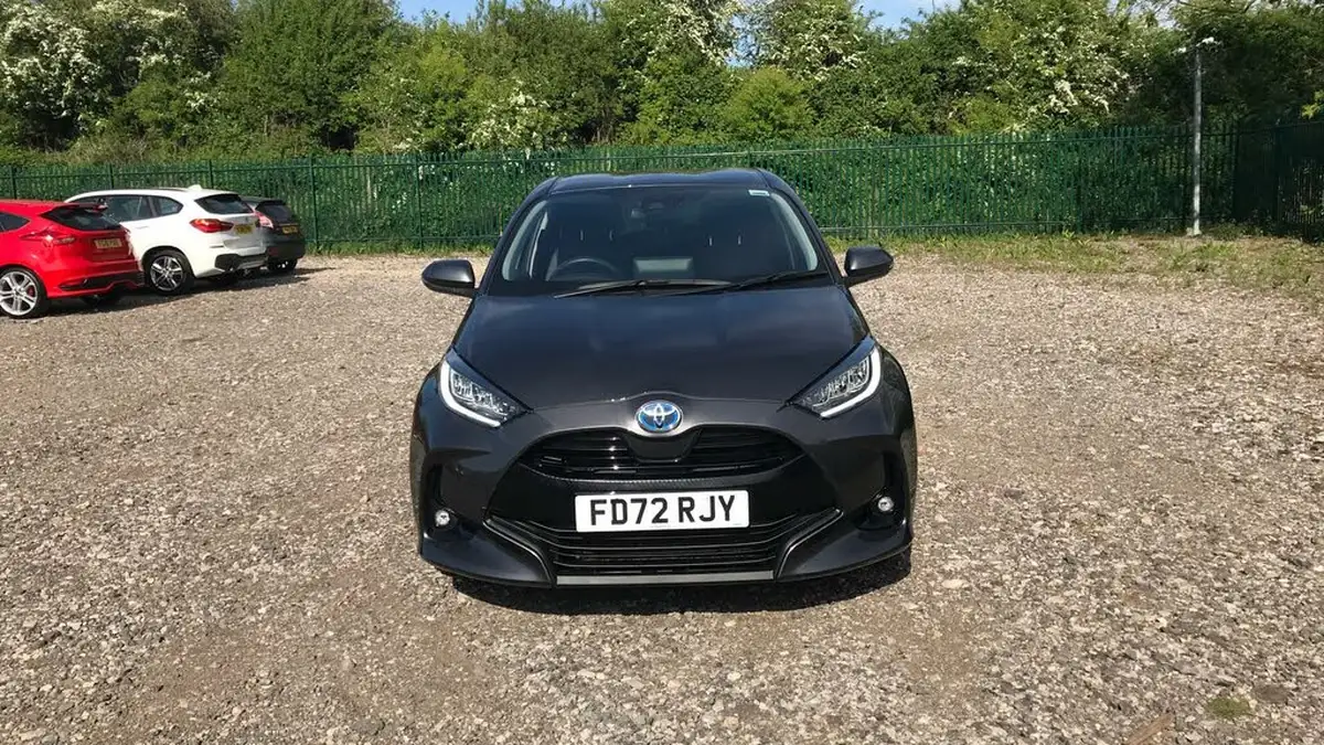 2023-toyota-yaris-15-vvt-i-design-big-14