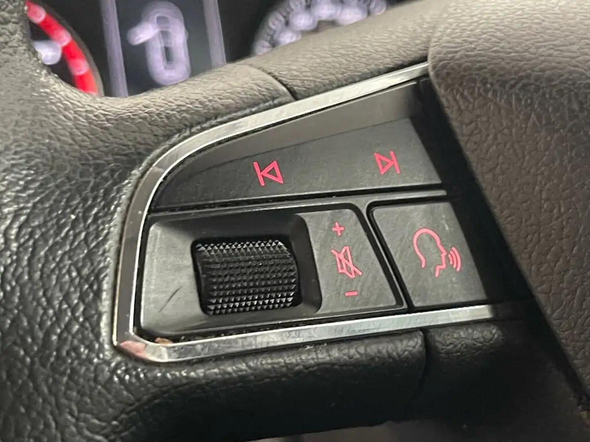 2018-seat-ibiza-10-se-technology-ss-big-15