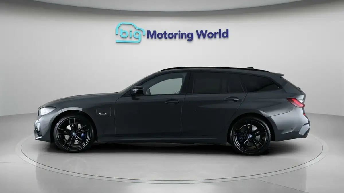 2022-bmw-3-series-20-330e-m-sport-pro-edition-touring-5d-big-4