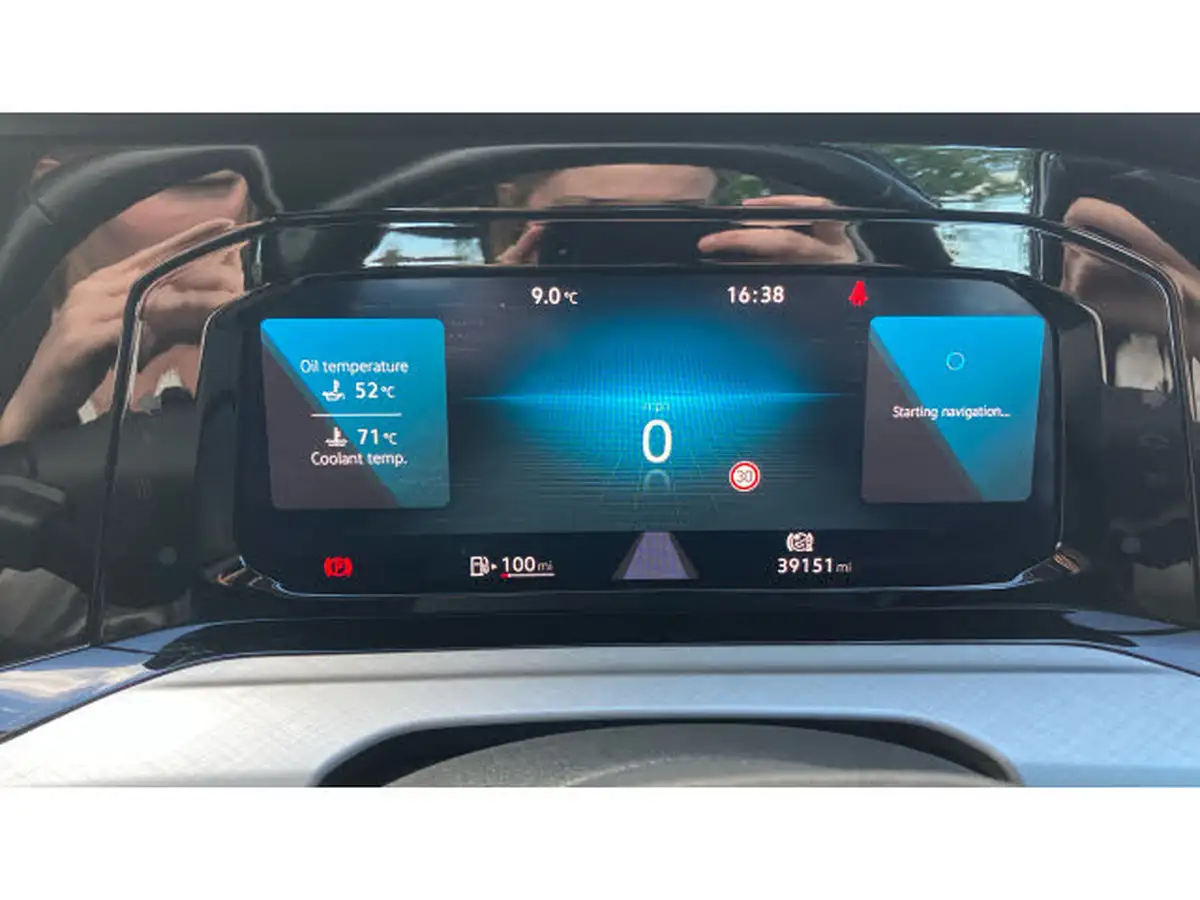 2022-volkswagen-golf-15-tsi-life-130ps-hatchback-big-17