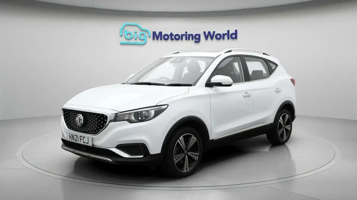2021-mg-zs-suv-e-exclusive-ev-big-3