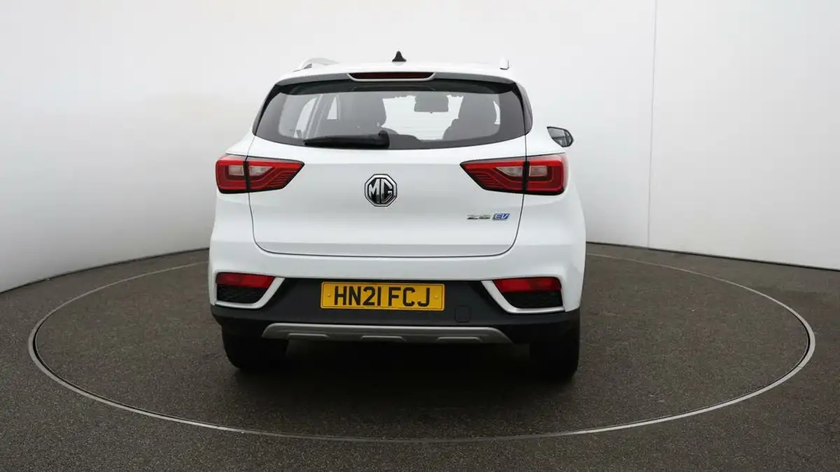 2021-mg-zs-suv-e-exclusive-ev-big-48