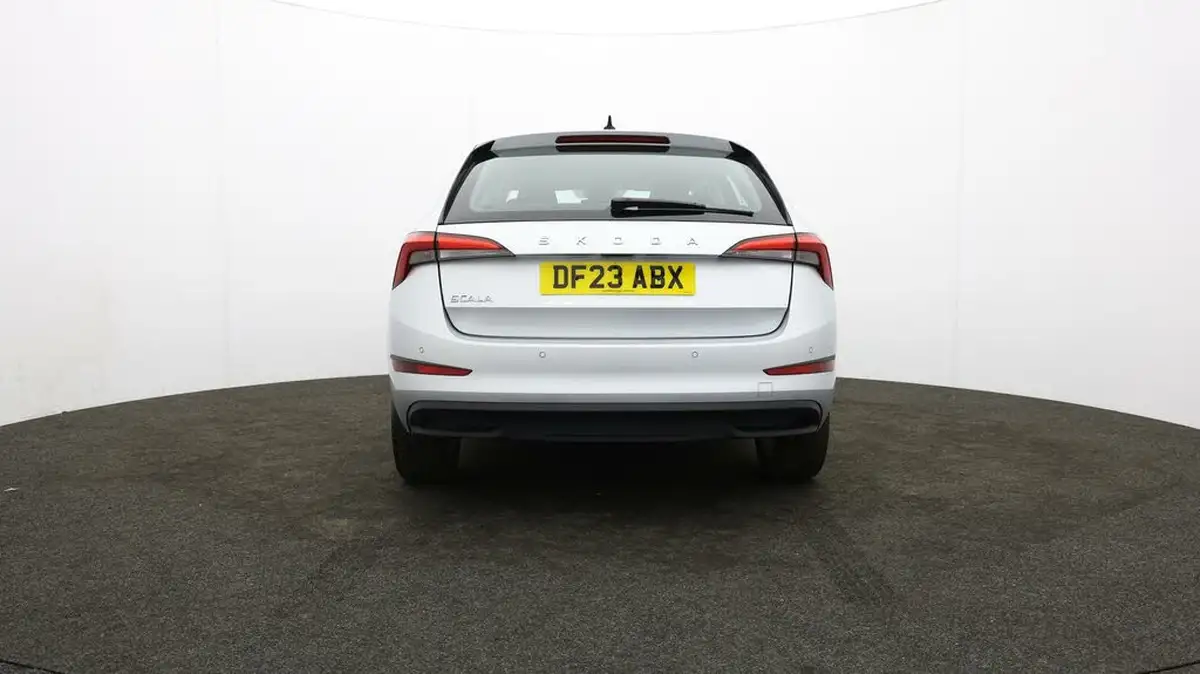 2023-skoda-scala-10-tsi-se-110ps-big-45