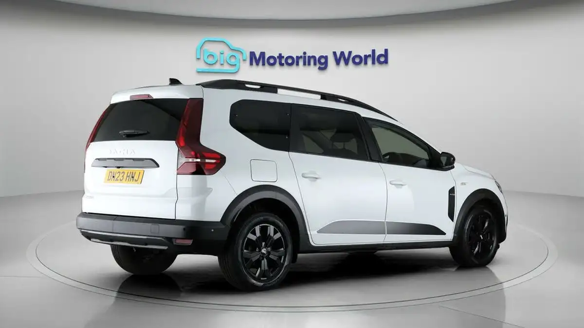 2023-dacia-jogger-10-tce-extreme-se-big-7