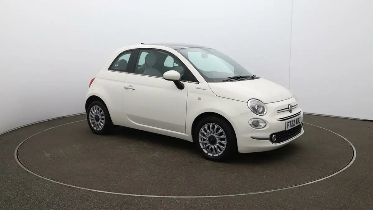 2022-fiat-500-10-dolcevita-big-36