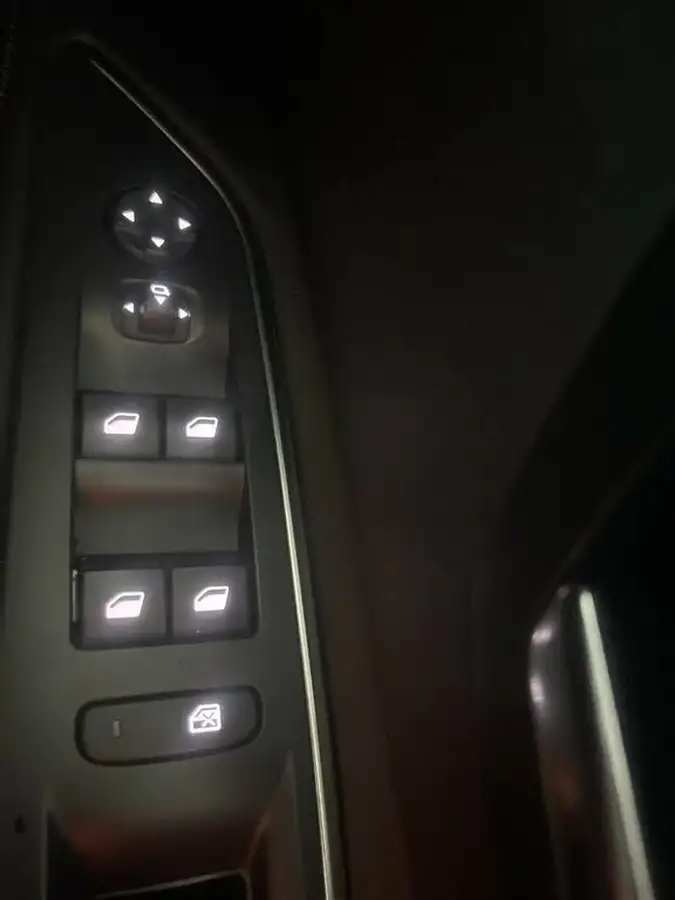 2018-peugeot-5008-suv-15-bluehdi-gt-line-big-20