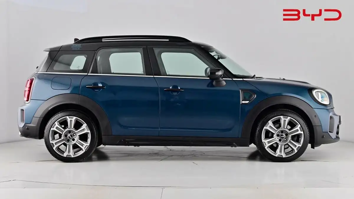 2021-mini-countryman-20-cooper-s-boardwalk-edition-big-4