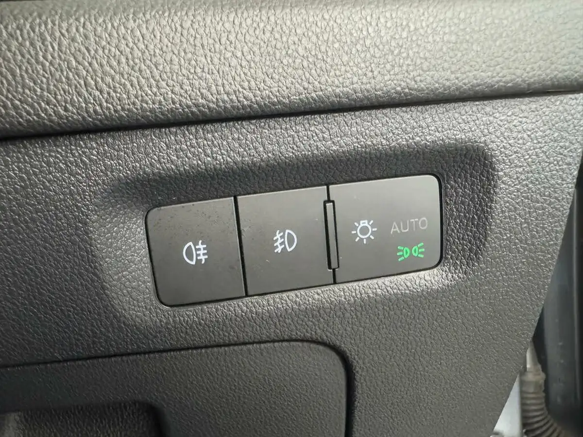 2022-skoda-octavia-14-tsi-se-l-hatchback-big-13