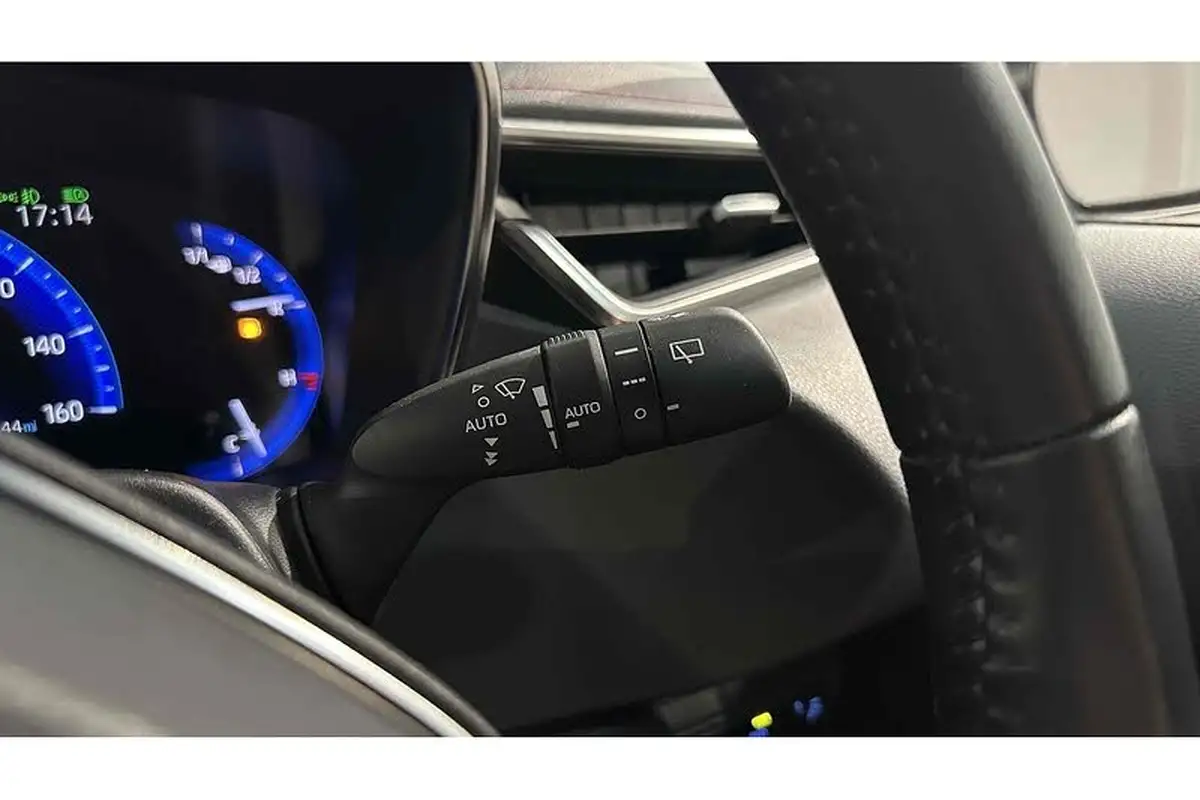2021-toyota-corolla-18-vvt-i-excel-trk-touring-sports-big-29