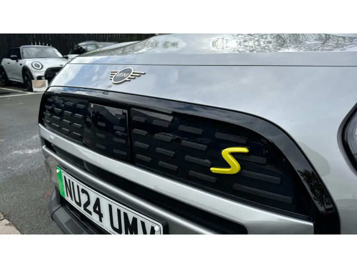 2024-mini-countryman-e-cooper-se-classic-big-40