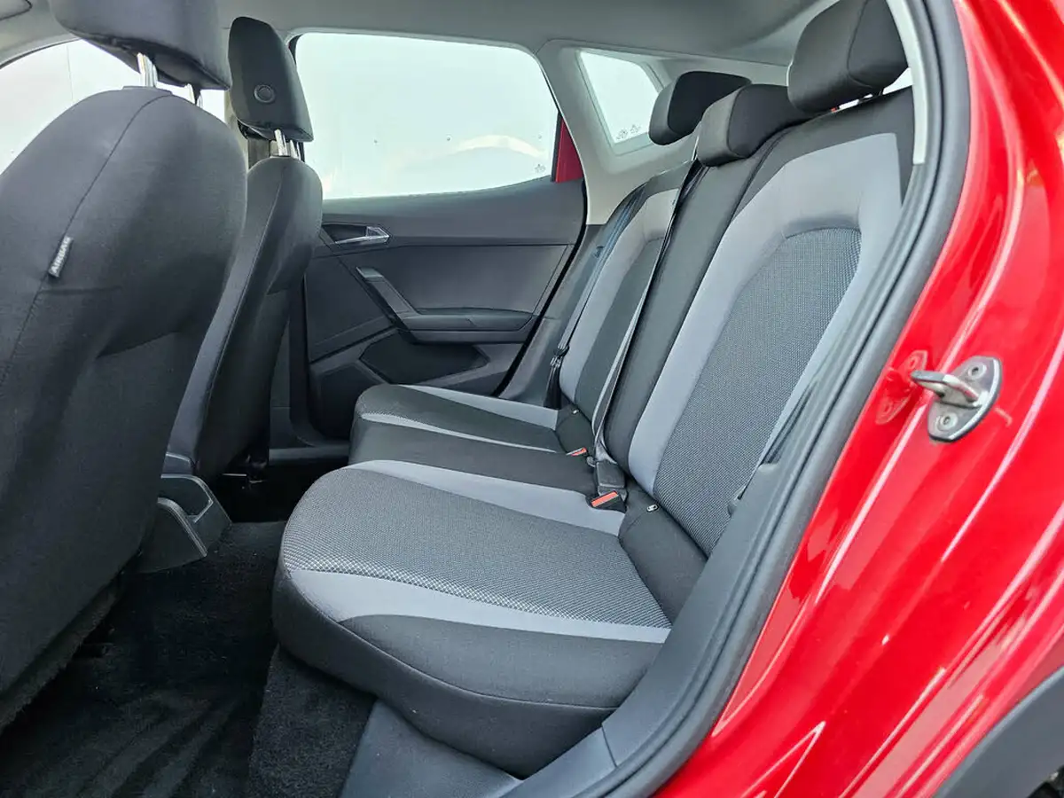 2020-seat-arona-big-10