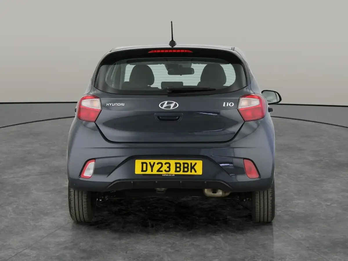 2023-hyundai-i10-10-se-big-8