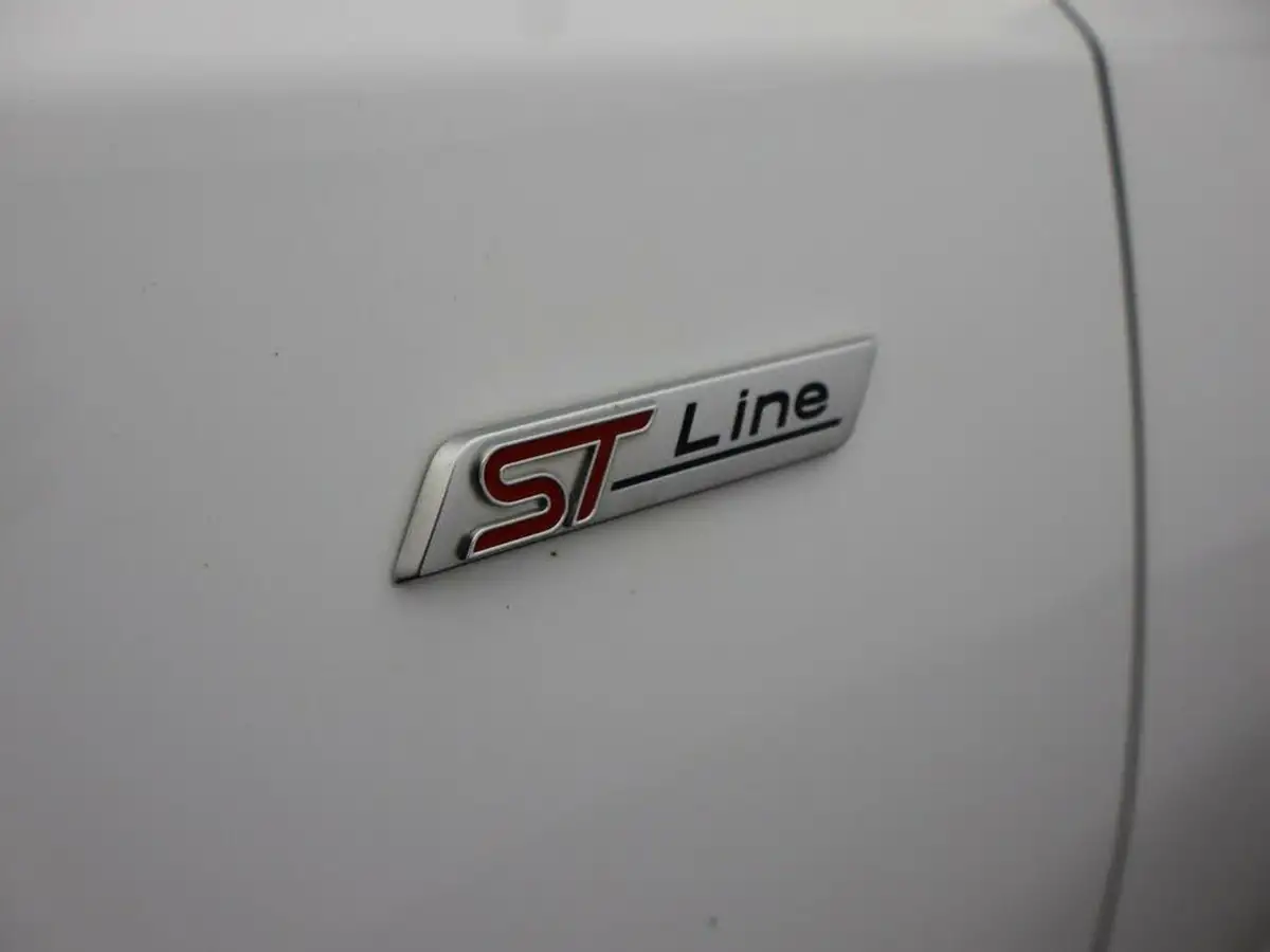 2020-ford-focus-15-st-line-edition-hatchback-big-30