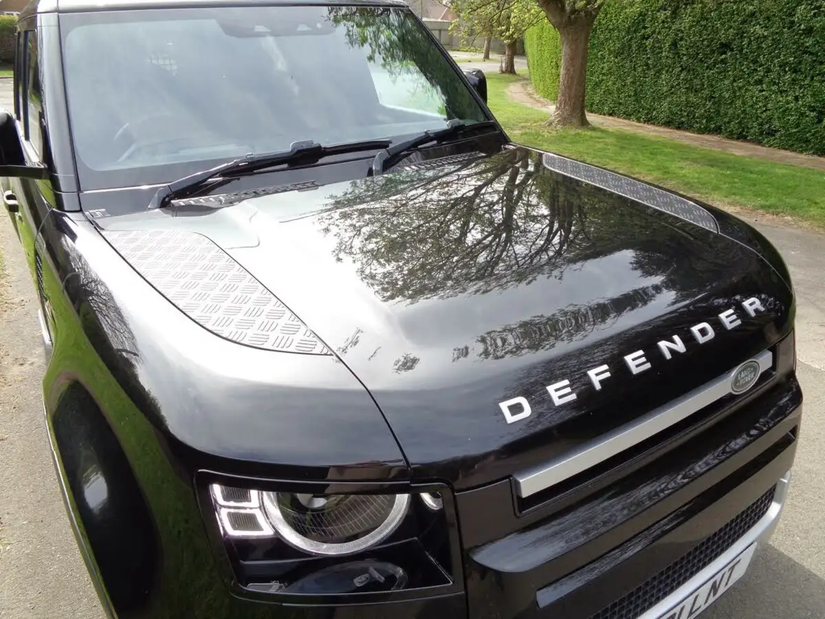 2021-land-rover-110-defender-30-d300-hard-top-hse-110-big-18